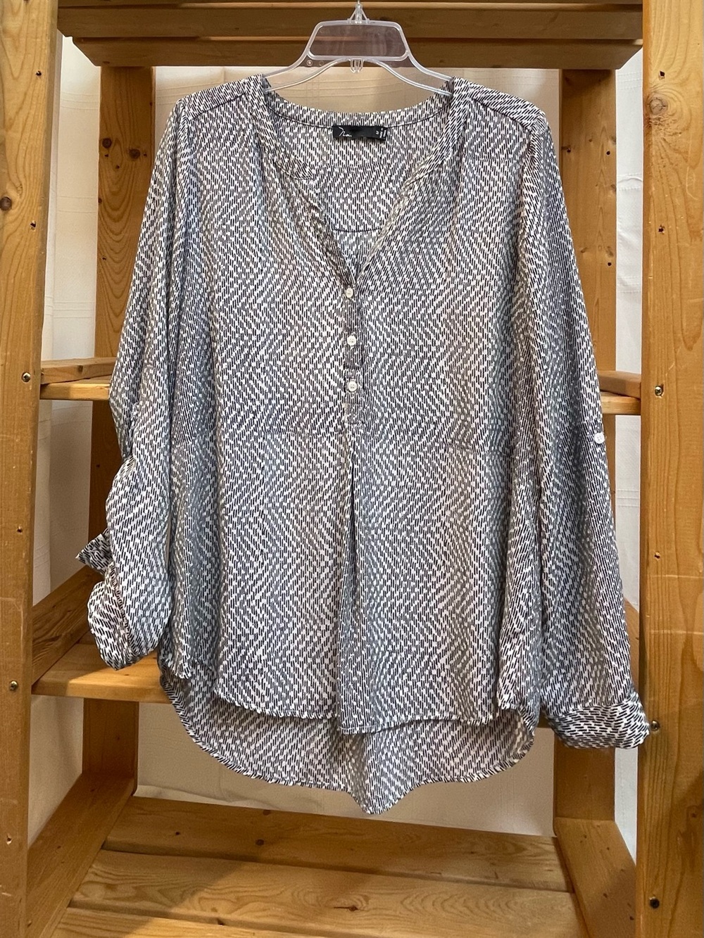 Office Siren Quiet Luxury Noir Grey Patterned Split V-Neck Button Women's Blouse
